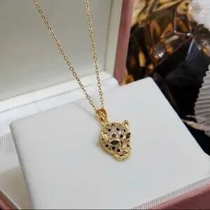 18K Gold Plated Zircon & Emerald Inlay Cheetah/Leopard Head Pendant Necklace